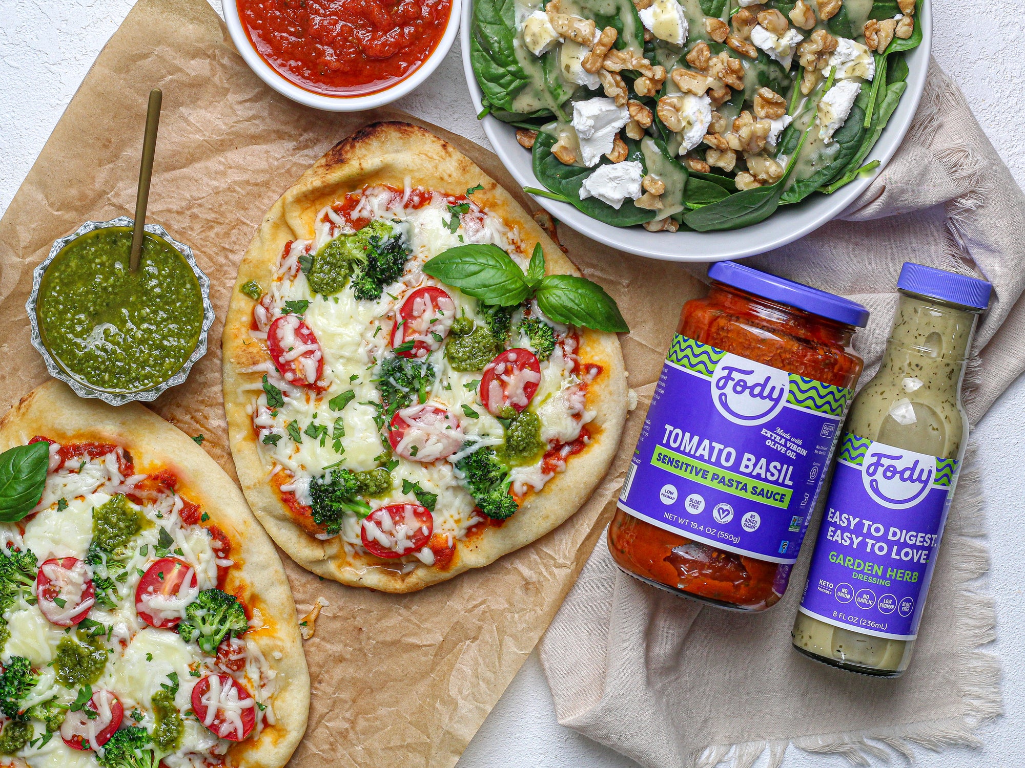 Fody’s Low-FODMAP Tomato Basil Flatbread with Pesto, Peas & Asparagus