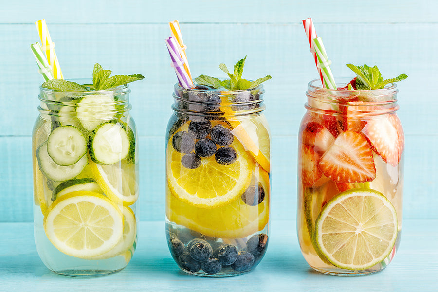 An assortment of IBS friendly Summer drinks