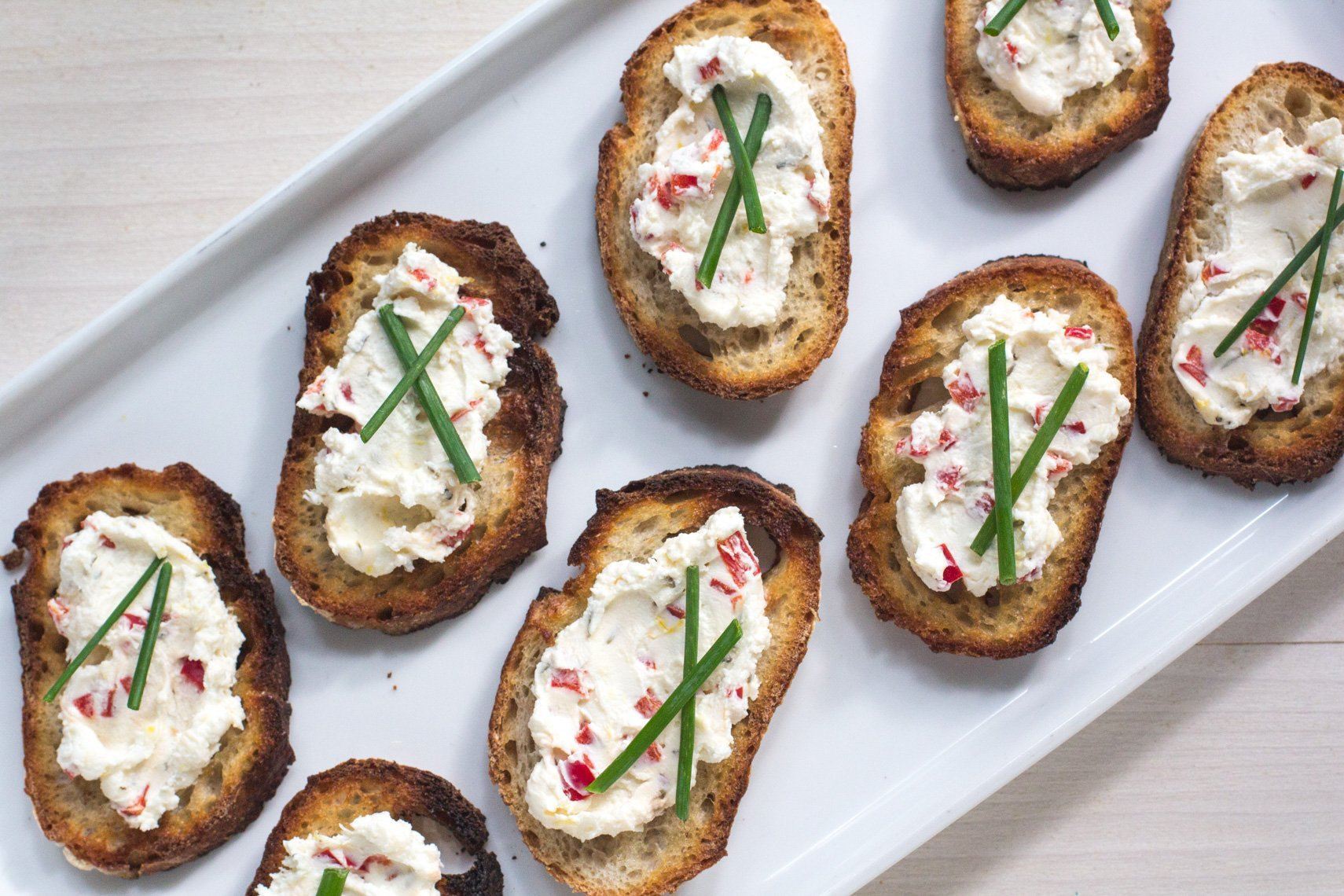 Low FODMAP Crostini with Lemon Thyme Goat Cheese
