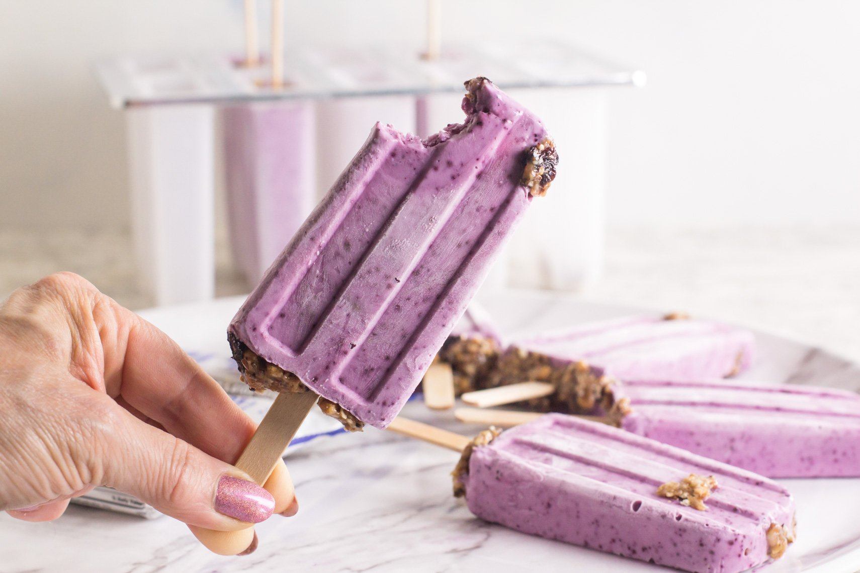 blueberry-yogurt-almond-crunch-pops